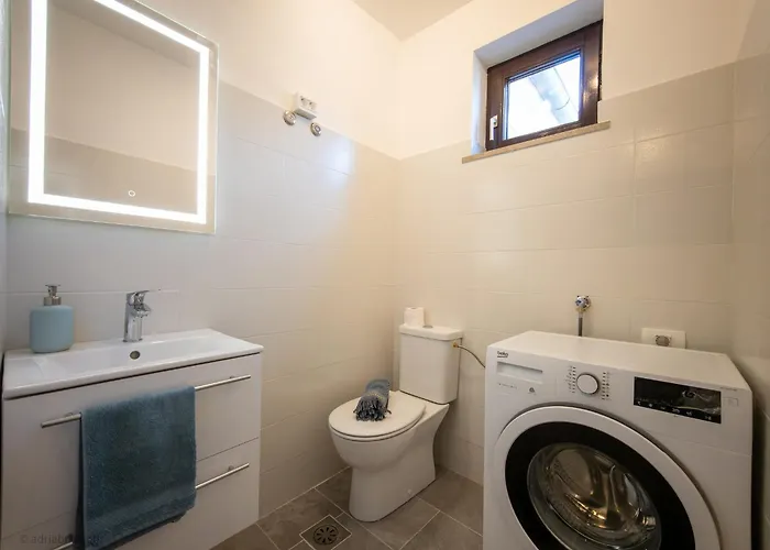 アパート Apartma Flora - Flora